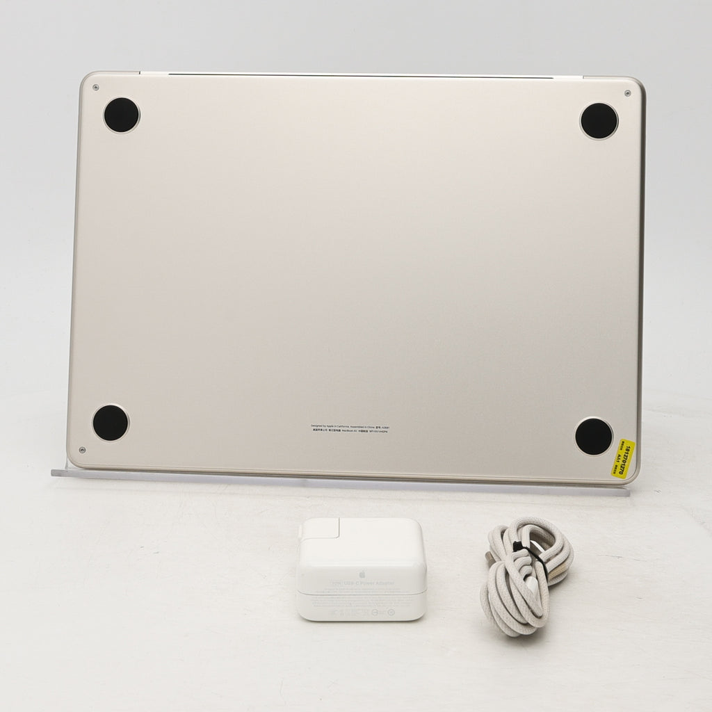 95新 Apple MacBook Air 22年 13寸 M2（8+8核） 8G RAM 256G SSD 星光色