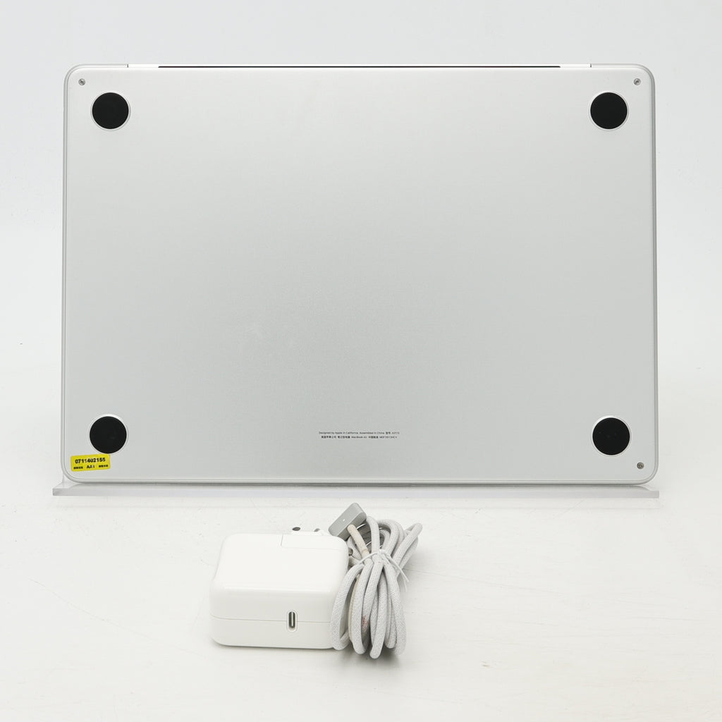 95新 Apple MacBook Air 24年 13寸 M3（8+8核） 8G RAM 256G SSD 銀色