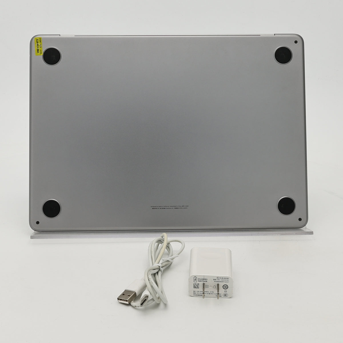 95新 Apple MacBook Air 22年 13寸 M2（8+8核） 8G RAM 256G SSD 深空灰色