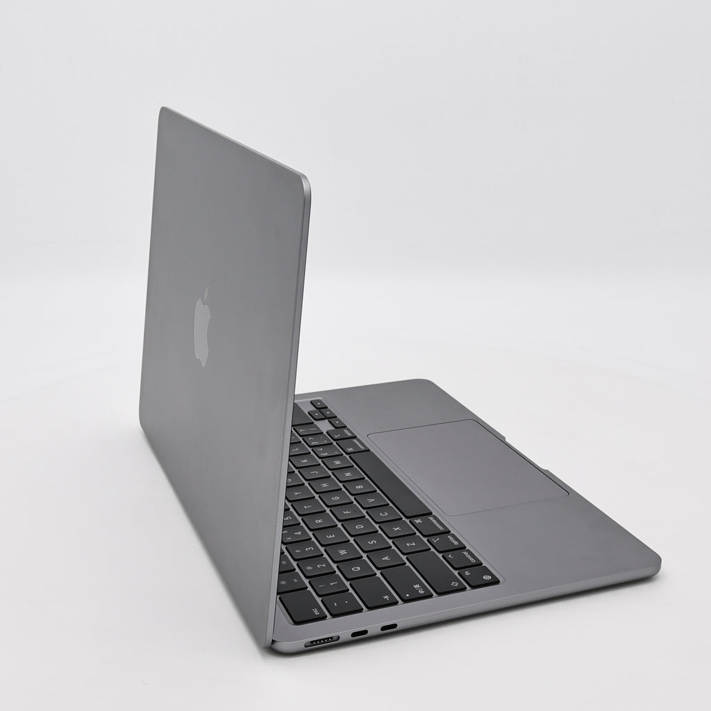 99新 Apple MacBook Air 24年 13寸 M3（8+8核） 8G RAM 256G SSD 深空灰色