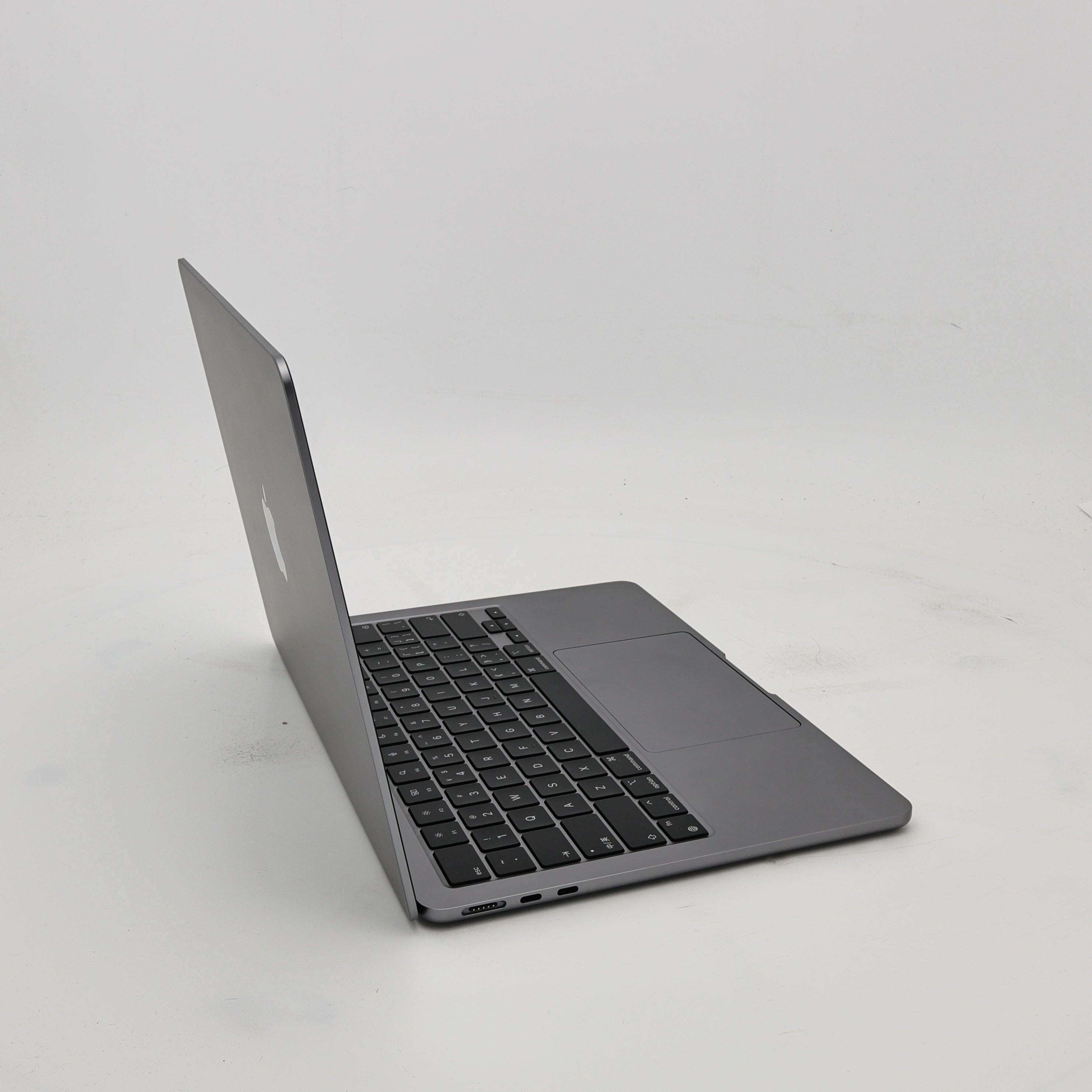 99新 Apple MacBook Air 24年 13寸 M3（8+8核） 8G RAM 256G SSD 深空灰色