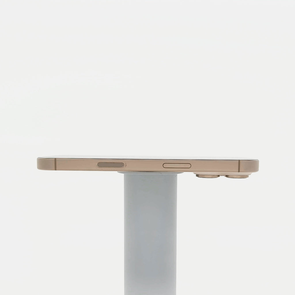 95新 Apple iPhone 16 Pro 256G 沙漠色鈦金屬 中國大陸版