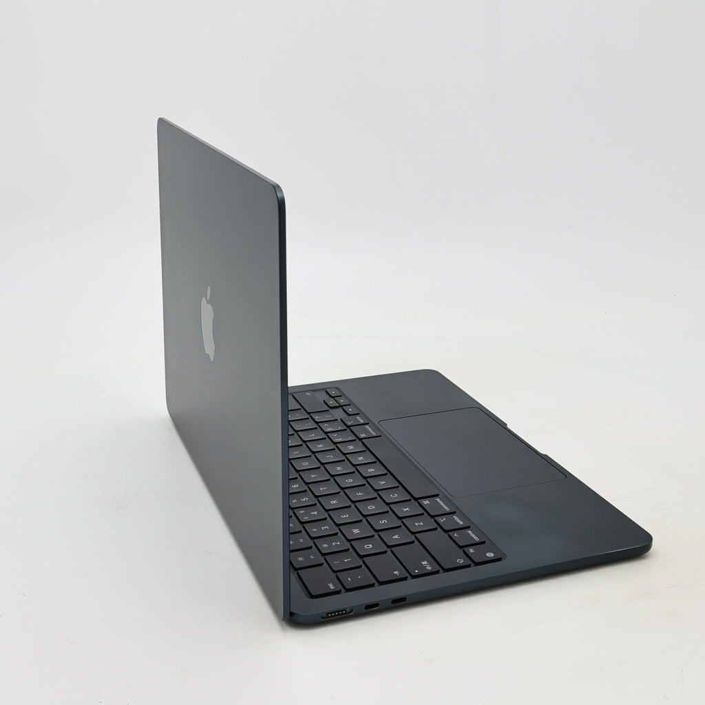 95新 Apple MacBook Air 22年 13寸 M2（8+10核） 16G RAM 256G SSD 午夜色