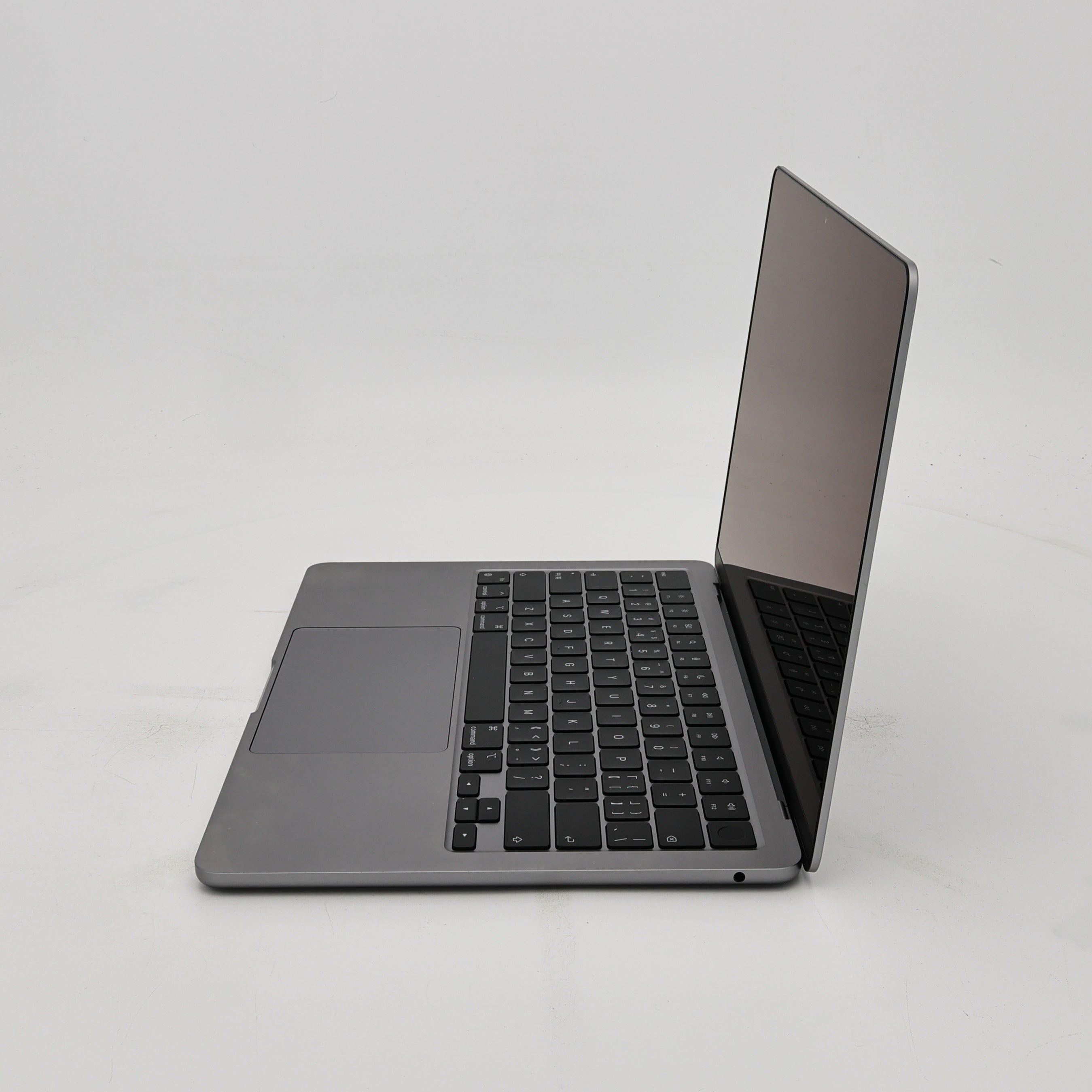 99新 Apple MacBook Air 22年 13寸 M2（8+8核） 8G RAM 256G SSD 深空灰色