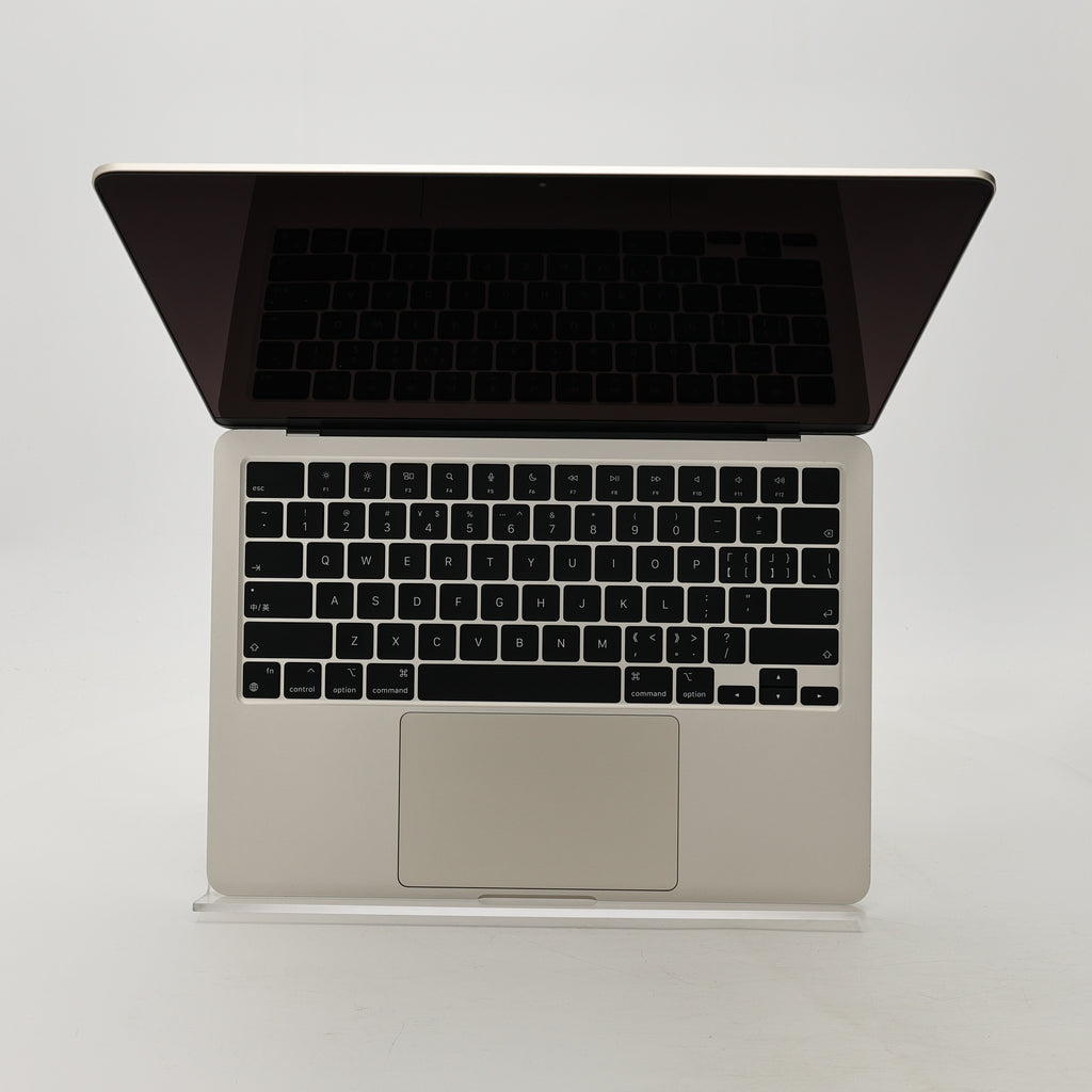 95新 Apple MacBook Air 24年 13寸 M3（8+8核） 8G RAM 256G SSD 星光色