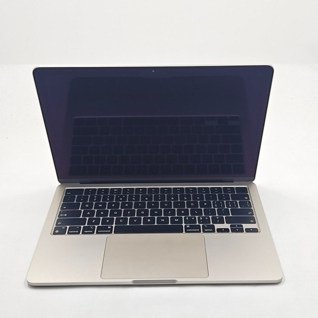95新 Apple MacBook Air 22年 13寸 M2（8+8核） 8G RAM 256G SSD 星光色