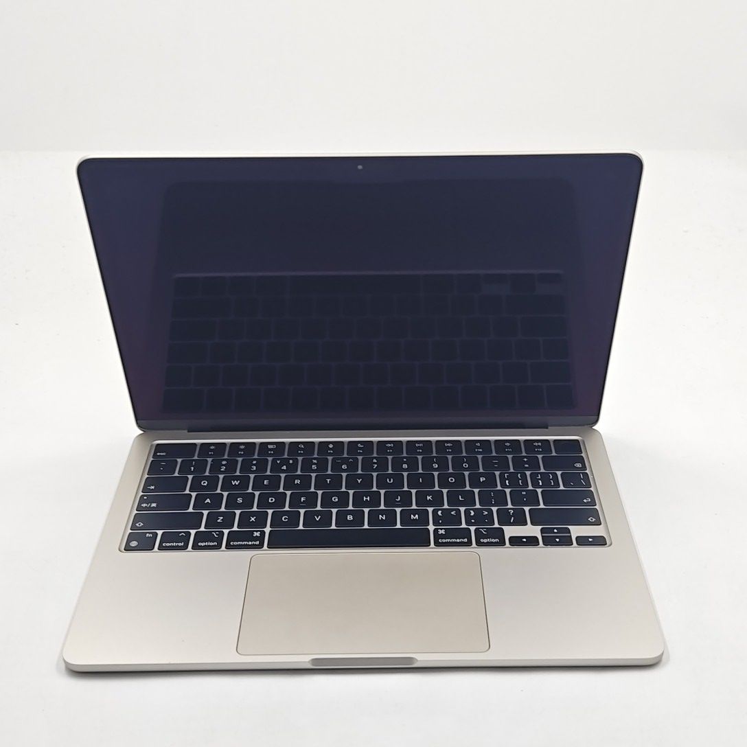 95新 Apple MacBook Air 22年 13寸 M2（8+8核） 8G RAM 256G SSD 星光色