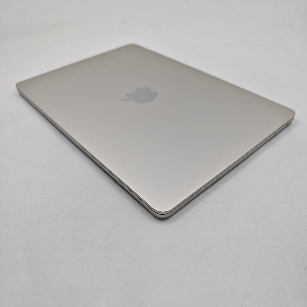 95新 Apple MacBook Air 22年 13寸 M2（8+8核） 8G RAM 256G SSD 星光色