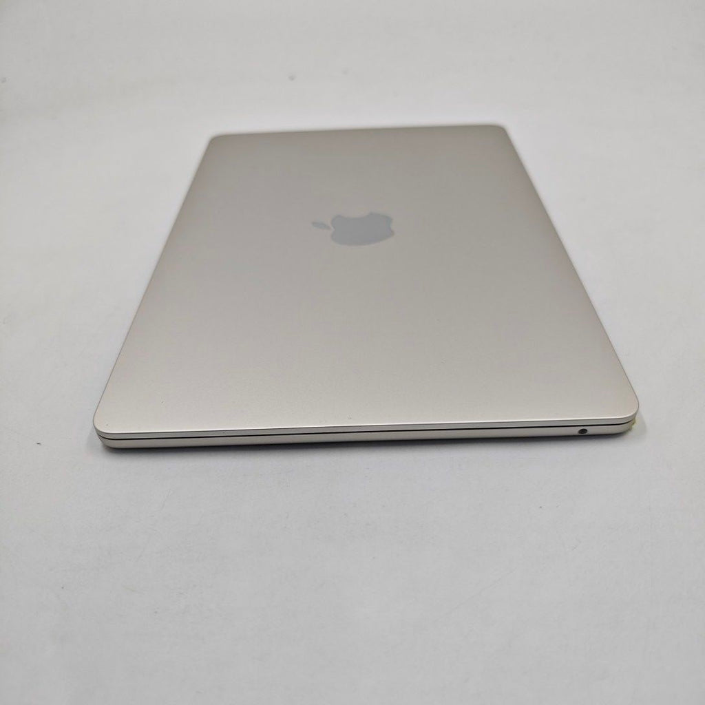95新 Apple MacBook Air 22年 13寸 M2（8+8核） 8G RAM 256G SSD 星光色