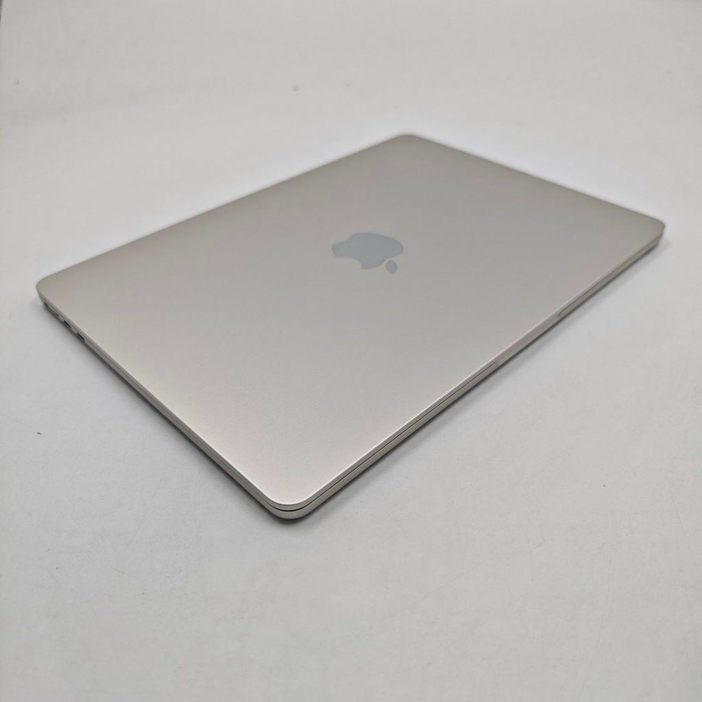 95新 Apple MacBook Air 22年 13寸 M2（8+8核） 8G RAM 256G SSD 星光色