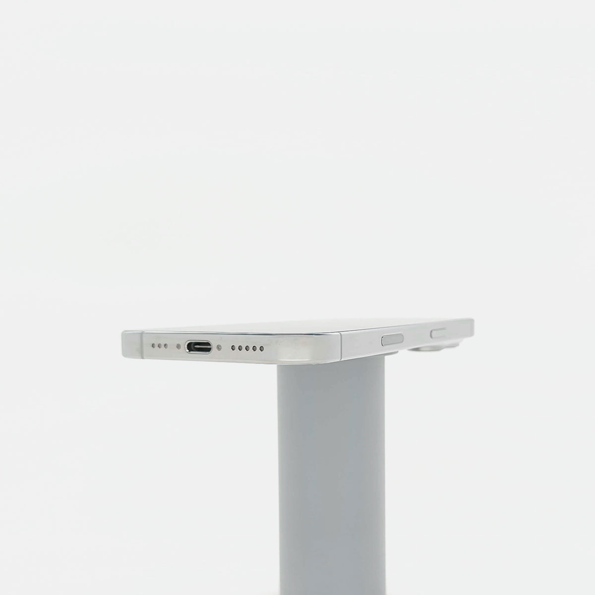 95新 Apple iPhone 16 Pro 128G 白色鈦金屬 中國大陸版