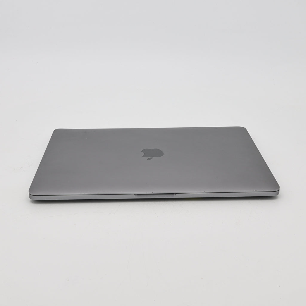 95新 Apple MacBook Pro 22年 13寸 M2（8+10核） 8G RAM 512G SSD 銀色