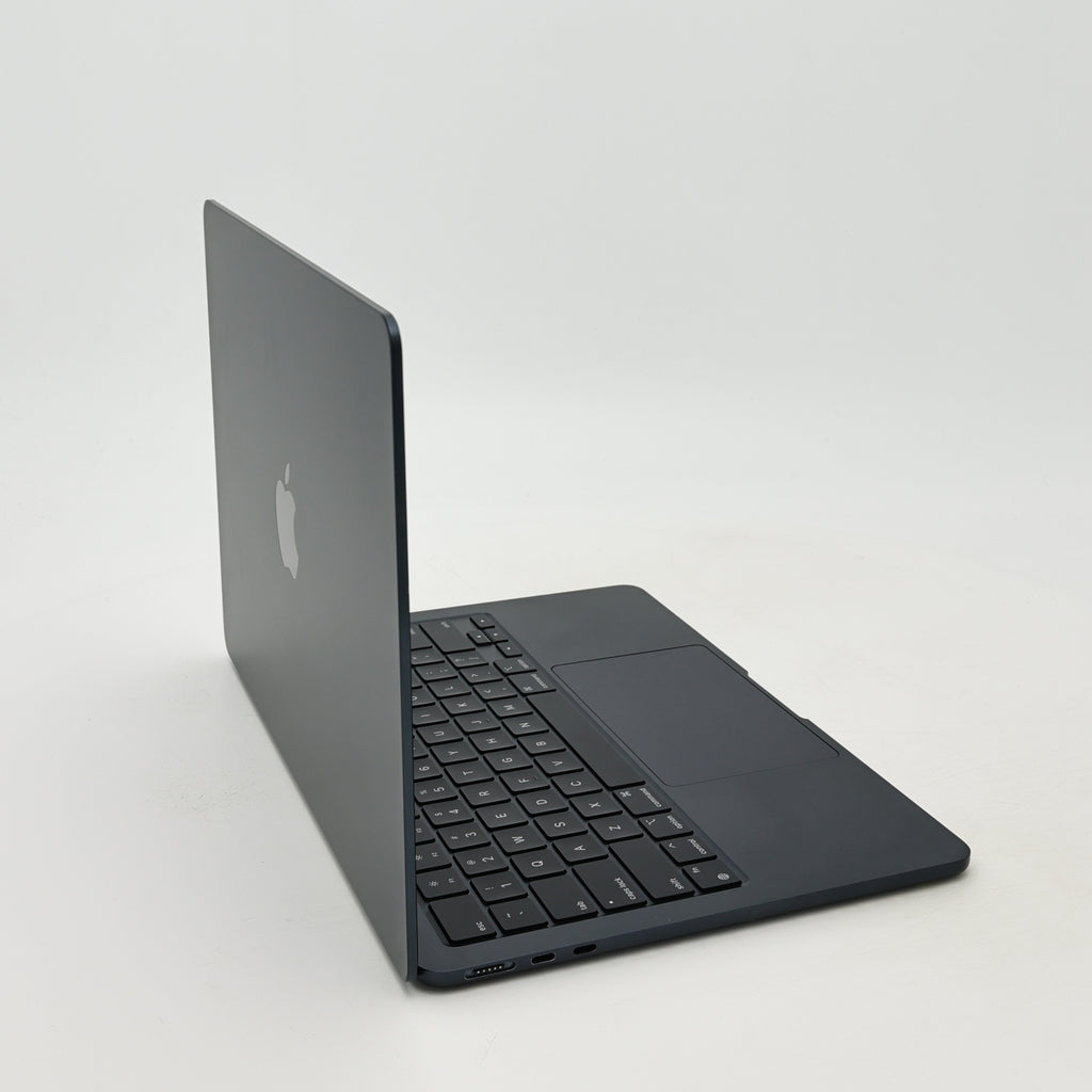 95新 Apple MacBook Air 22年 13寸 M2（8+8核） 8G RAM 256G SSD 午夜色
