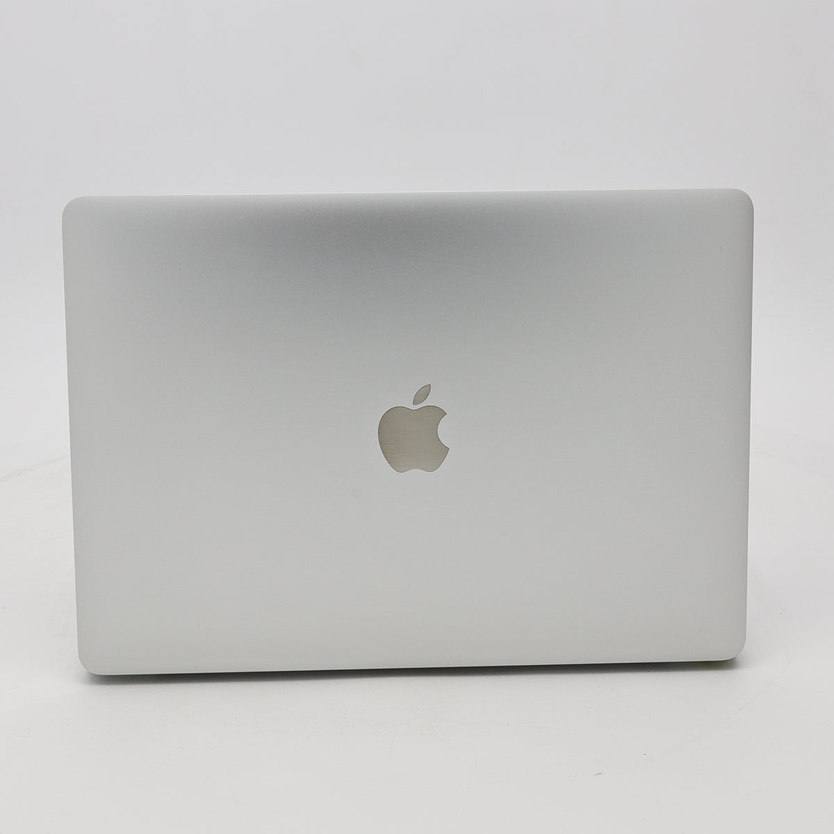 95新 Apple MacBook Pro 22年 13寸 M2（8+10核） 8G RAM 512G SSD 銀色