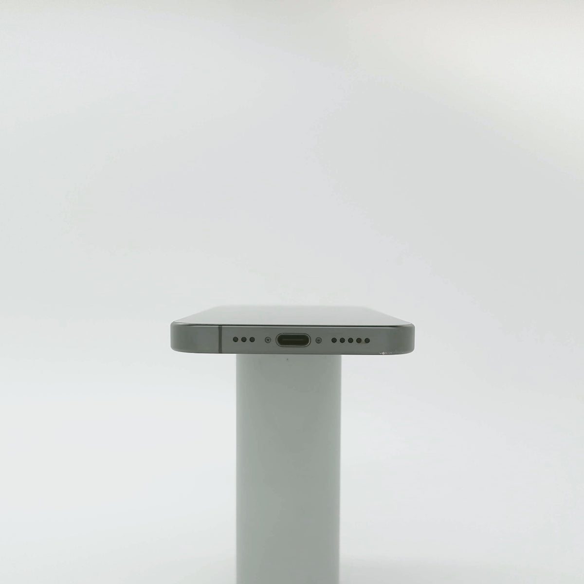 95新 Apple iPhone 15 Pro 128G 黑色鈦金屬 中國大陸版