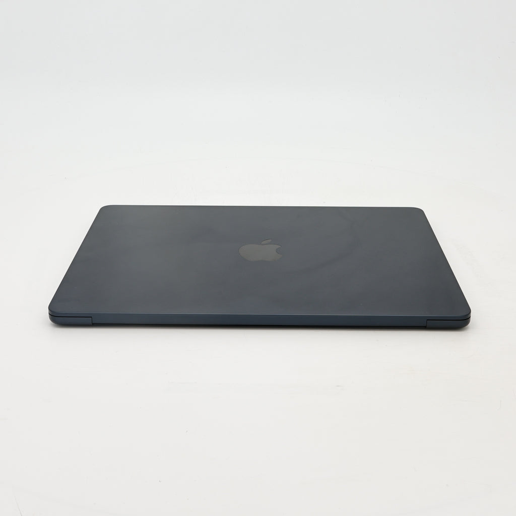 95新 Apple MacBook Air 22年 13寸 M2（8+8核） 8G RAM 256G SSD 午夜色