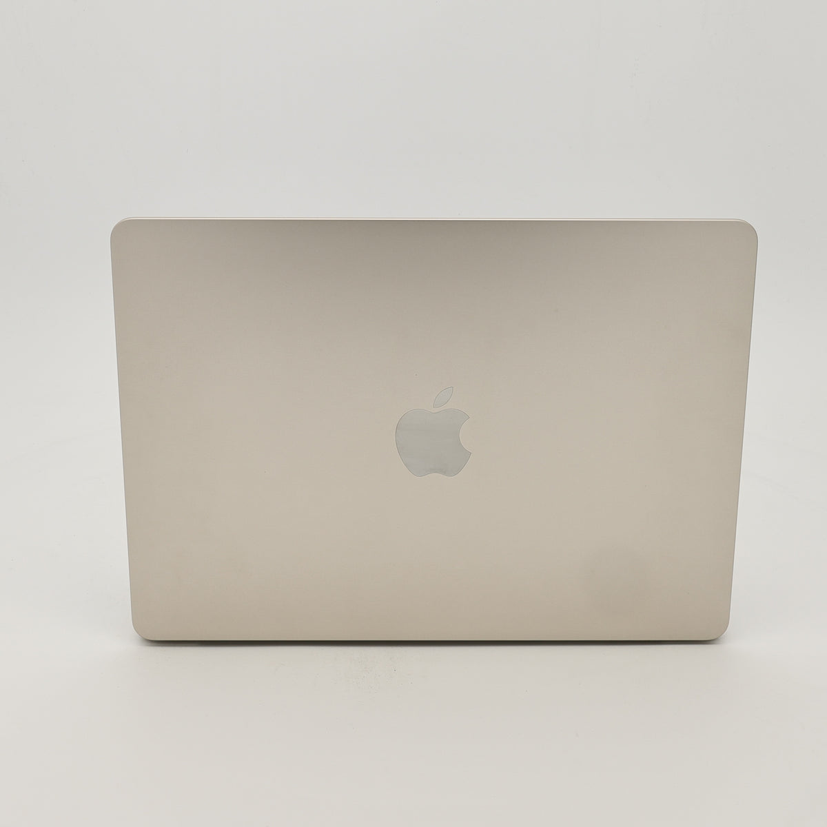 95新 Apple MacBook Air 22年 13寸 M2（8+8核） 8G RAM 256G SSD 星光色
