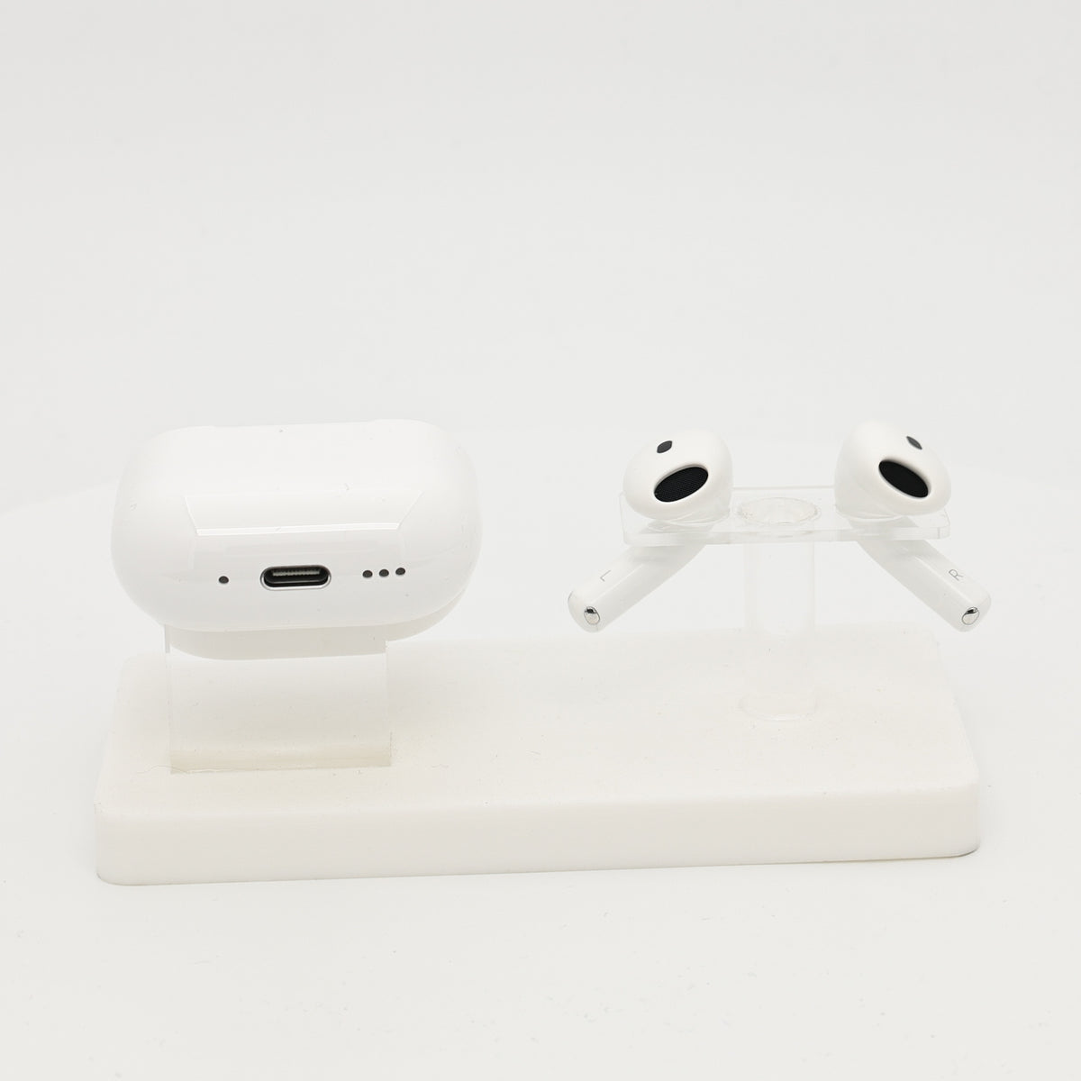 99新 Apple AirPods 4 (支持主動降噪) 白色