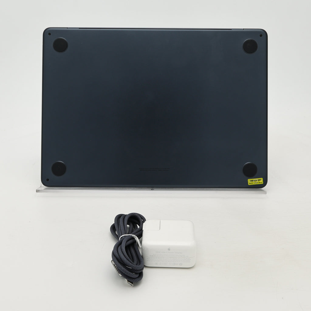 95新 Apple MacBook Air 22年 13寸 M2（8+8核） 16G RAM 256G SSD 午夜色