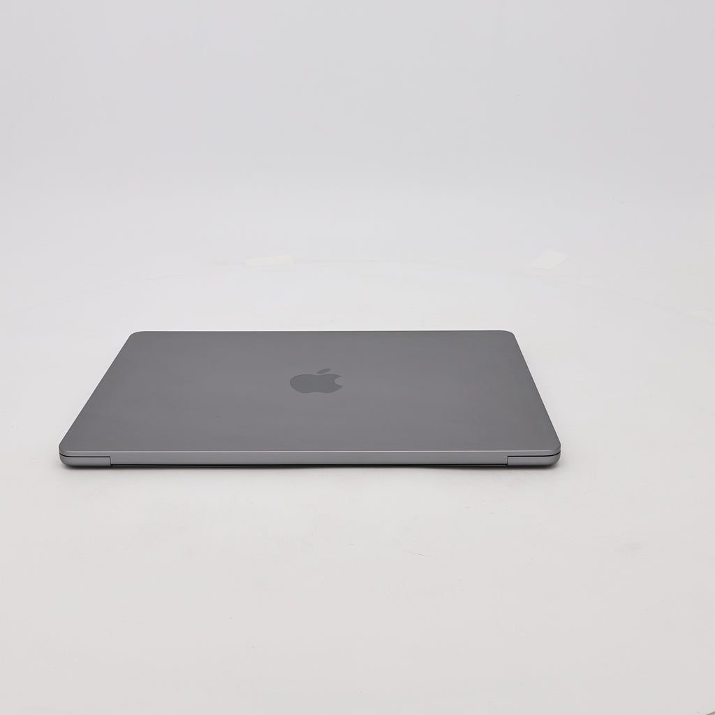 95新 Apple MacBook Air 22年 13寸 M2（8+8核） 16G RAM 256G SSD 深空灰色