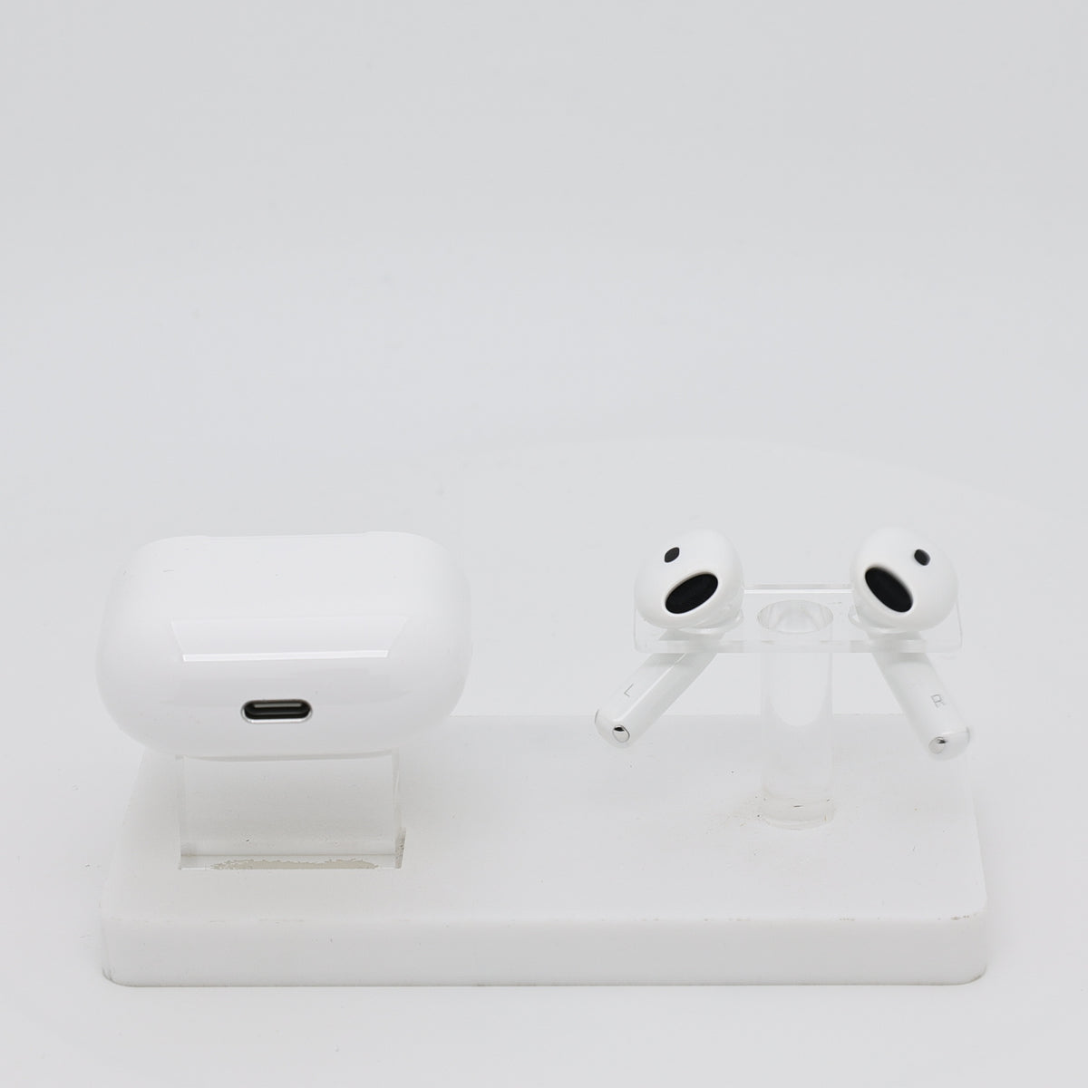 99新 Apple AirPods 5 白色