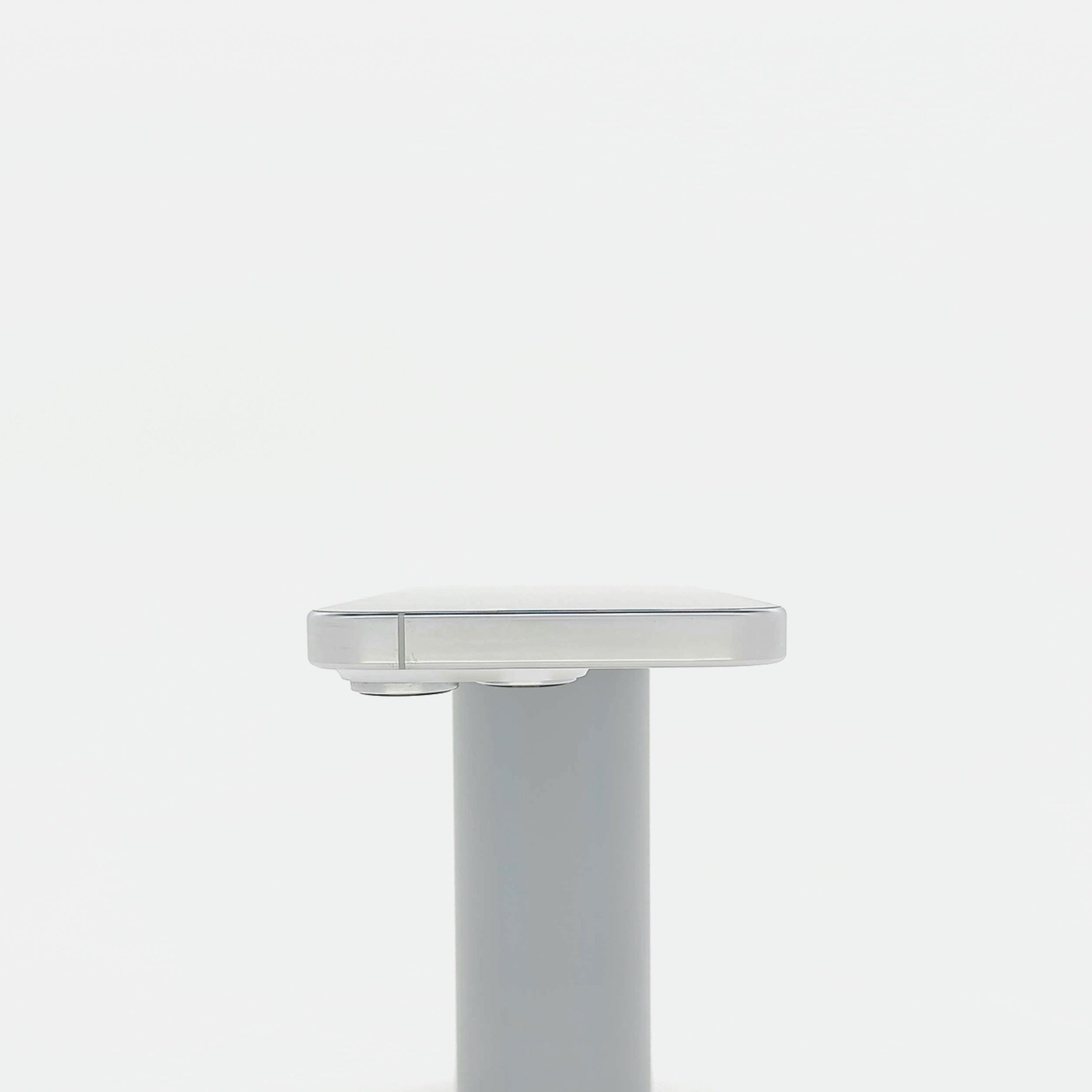 95新 Apple iPhone 16 Pro 128G 白色鈦金屬 中國大陸版