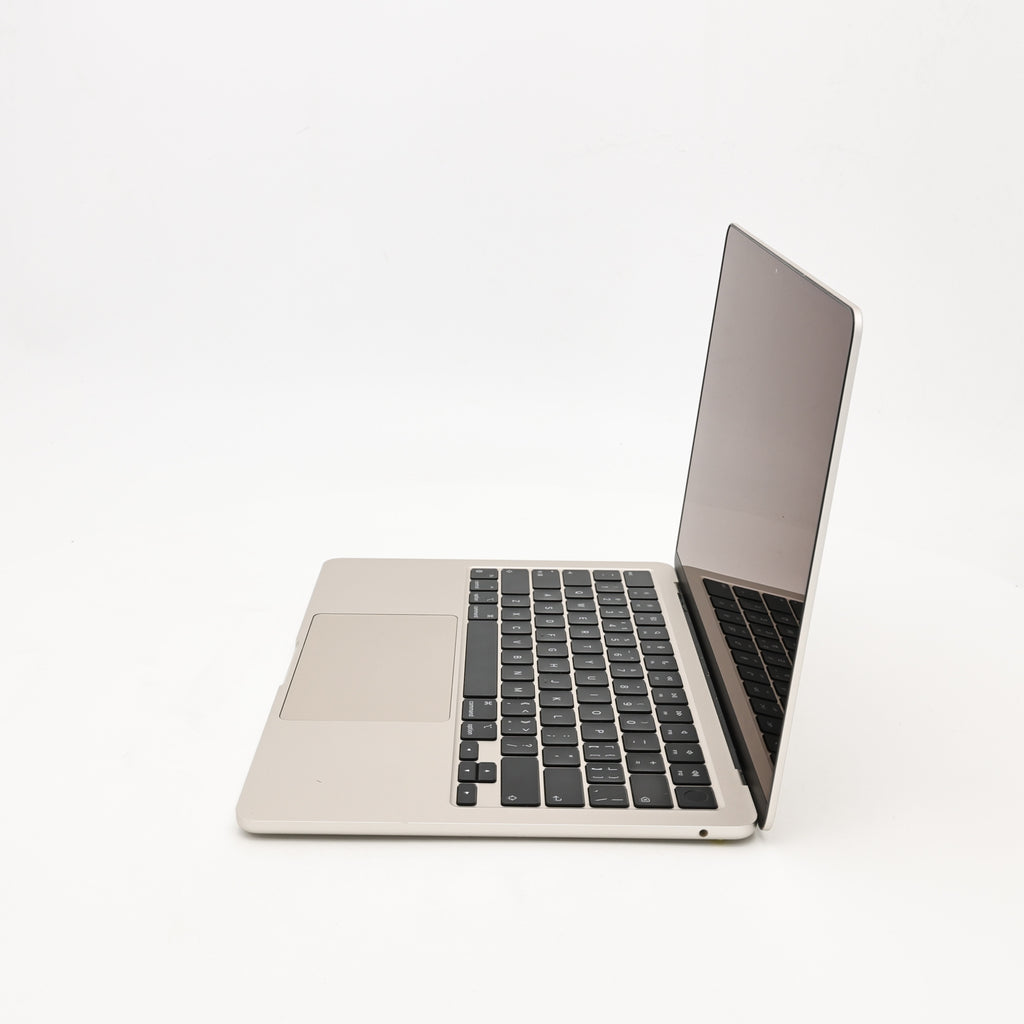 95新 Apple MacBook Air 22年 13寸 M2（8+8核） 8G RAM 256G SSD 星光色