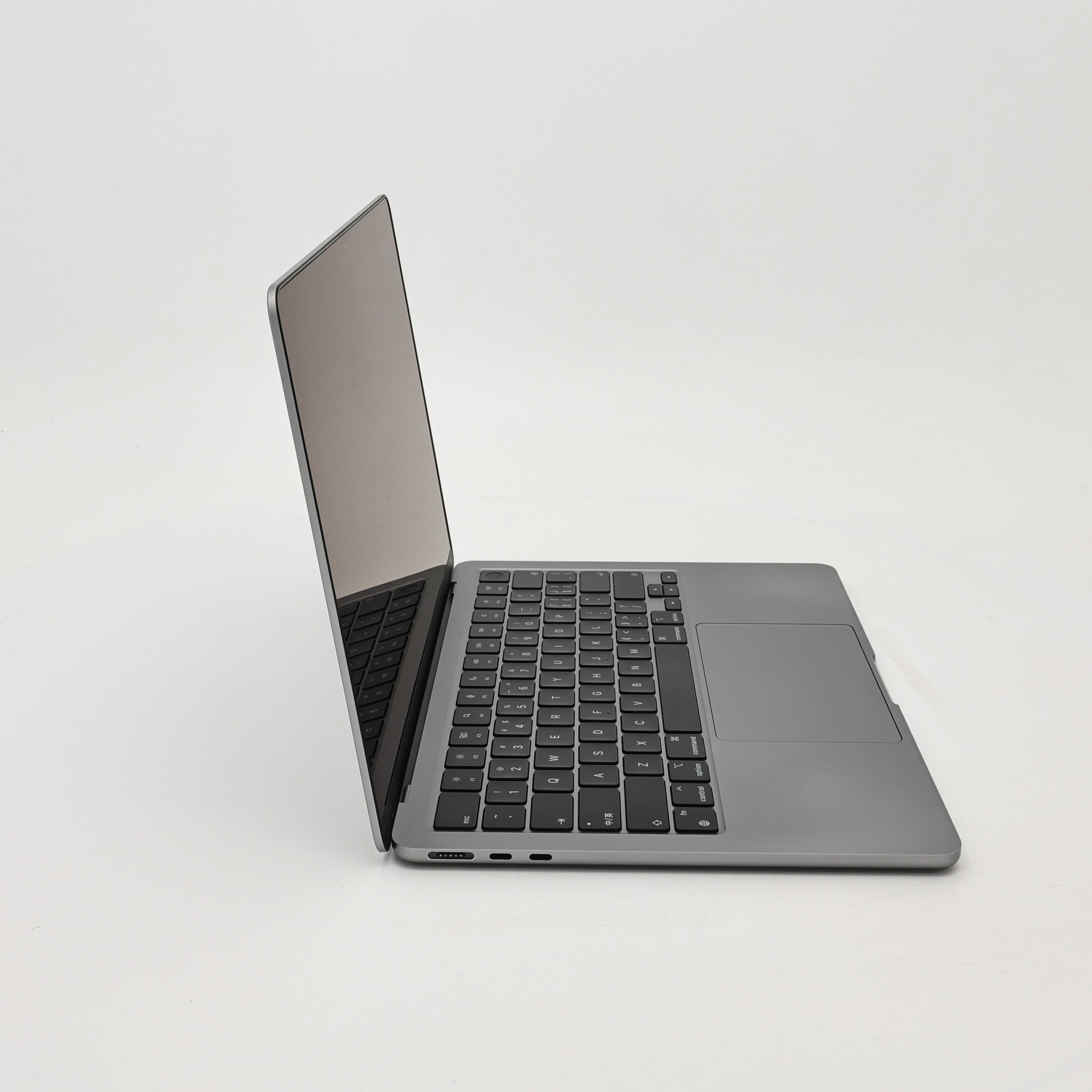95新 Apple MacBook Air 22年 13寸 M2（8+10核） 8G RAM 512G SSD 深空灰色