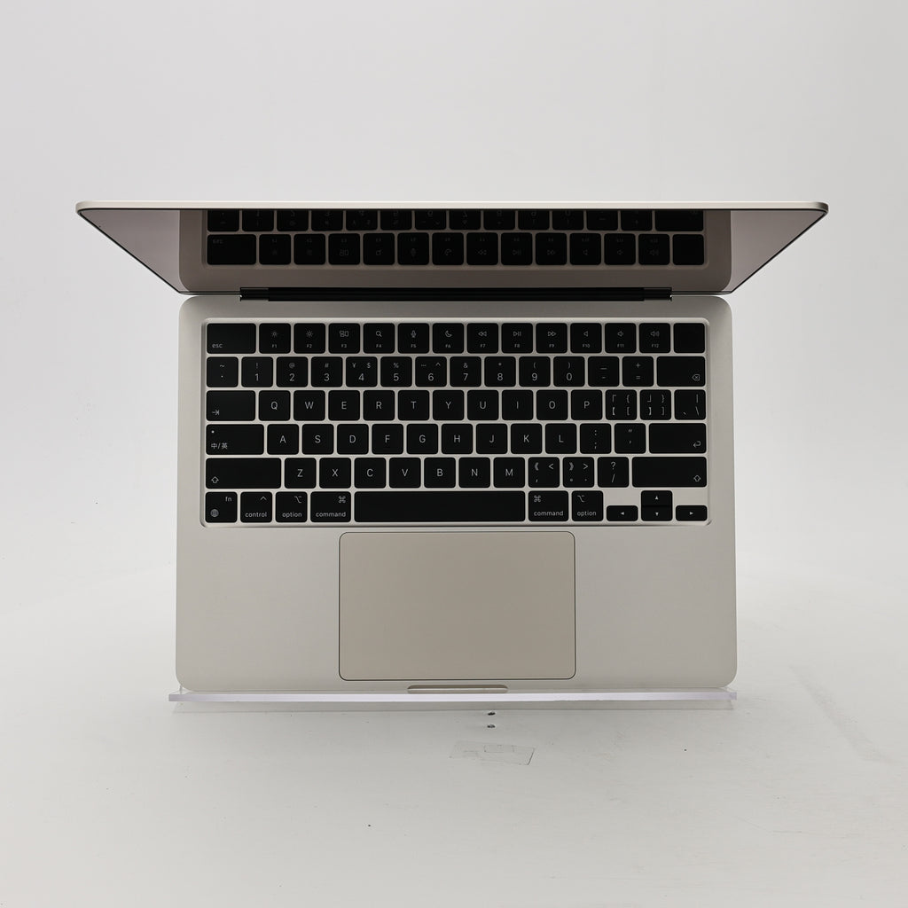 95新 Apple MacBook Air 22年 13寸 M2（8+8核） 16G RAM 256G SSD 星光色