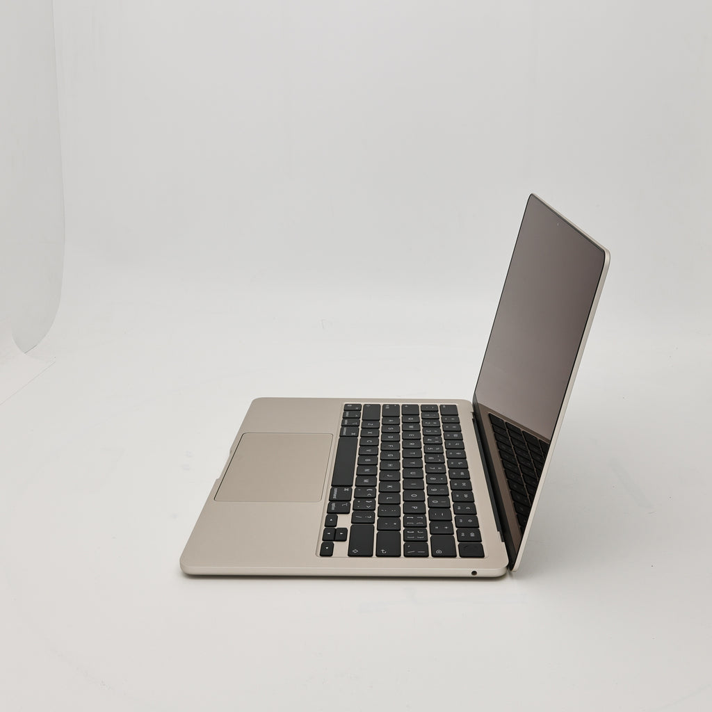 95新 Apple MacBook Air 22年 13寸 M2（8+8核） 8G RAM 256G SSD 星光色