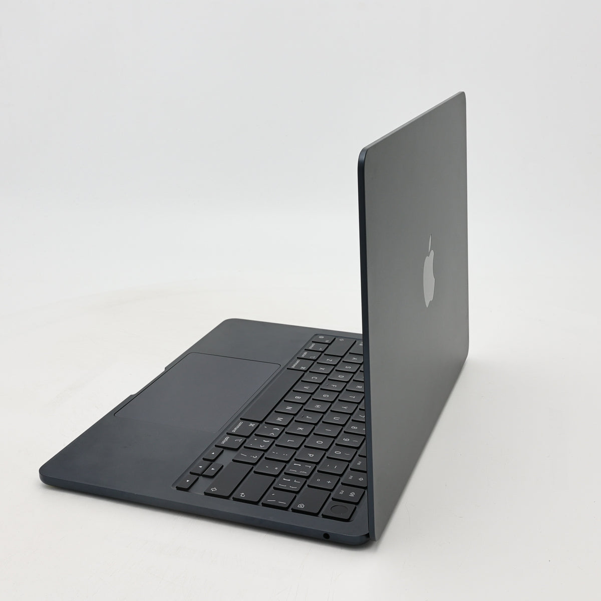95新 Apple MacBook Air 22年 13寸 M2（8+8核） 8G RAM 512G SSD 午夜色