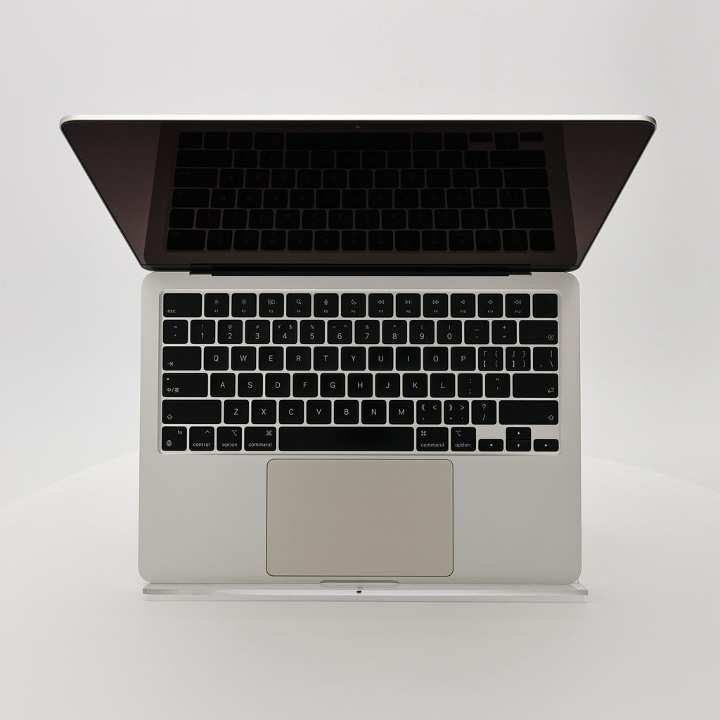 95新 Apple MacBook Air 22年 13寸 M2（8+8核） 8G RAM 256G SSD 星光色