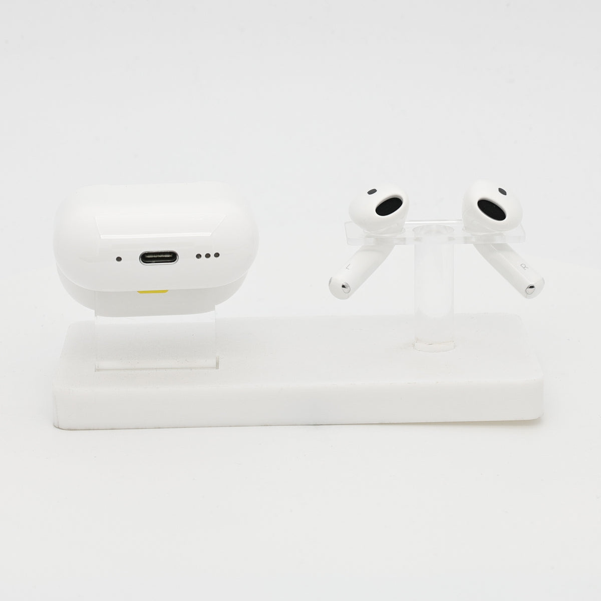 99新 Apple AirPods 4 (支持主動降噪) 白色