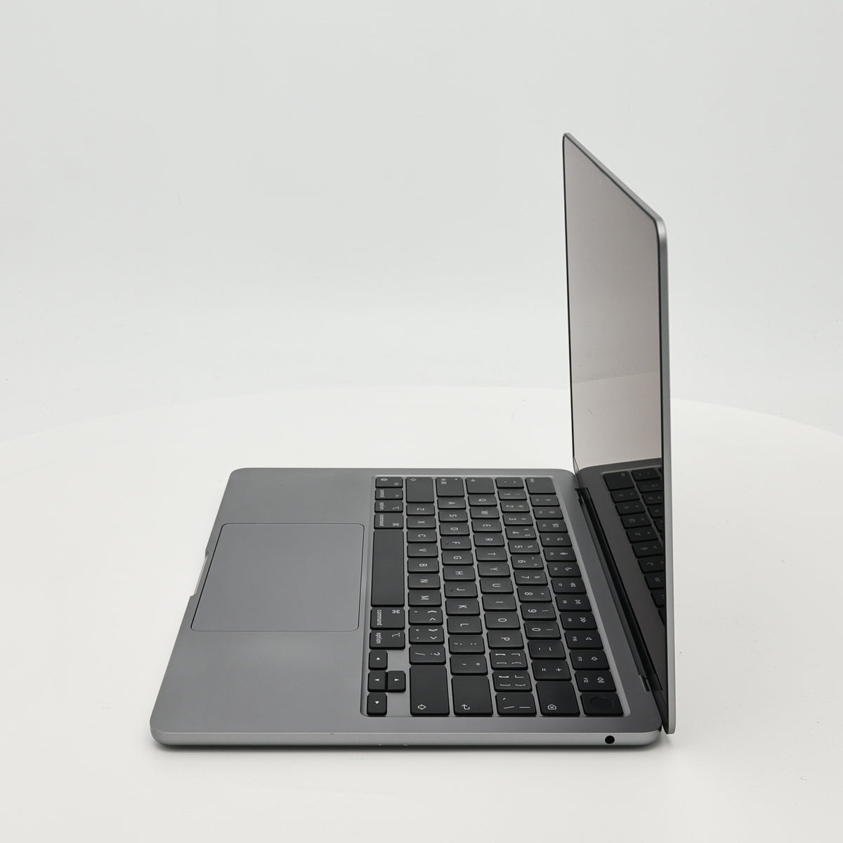 95新 Apple MacBook Air 24年 13寸 M3（8+10核） 8G RAM 512G SSD 深空灰色