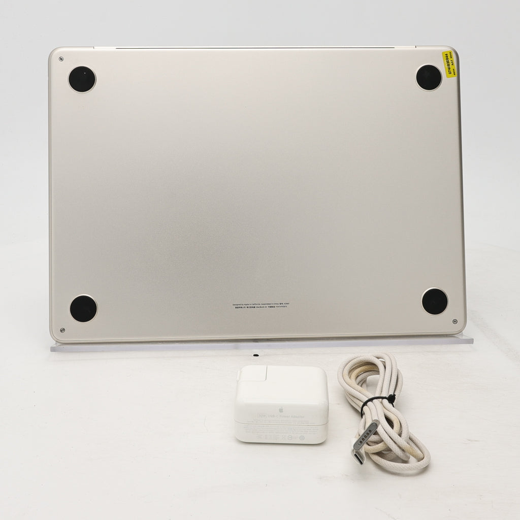 95新 Apple MacBook Air 22年 13寸 M2（8+8核） 8G RAM 256G SSD 星光色
