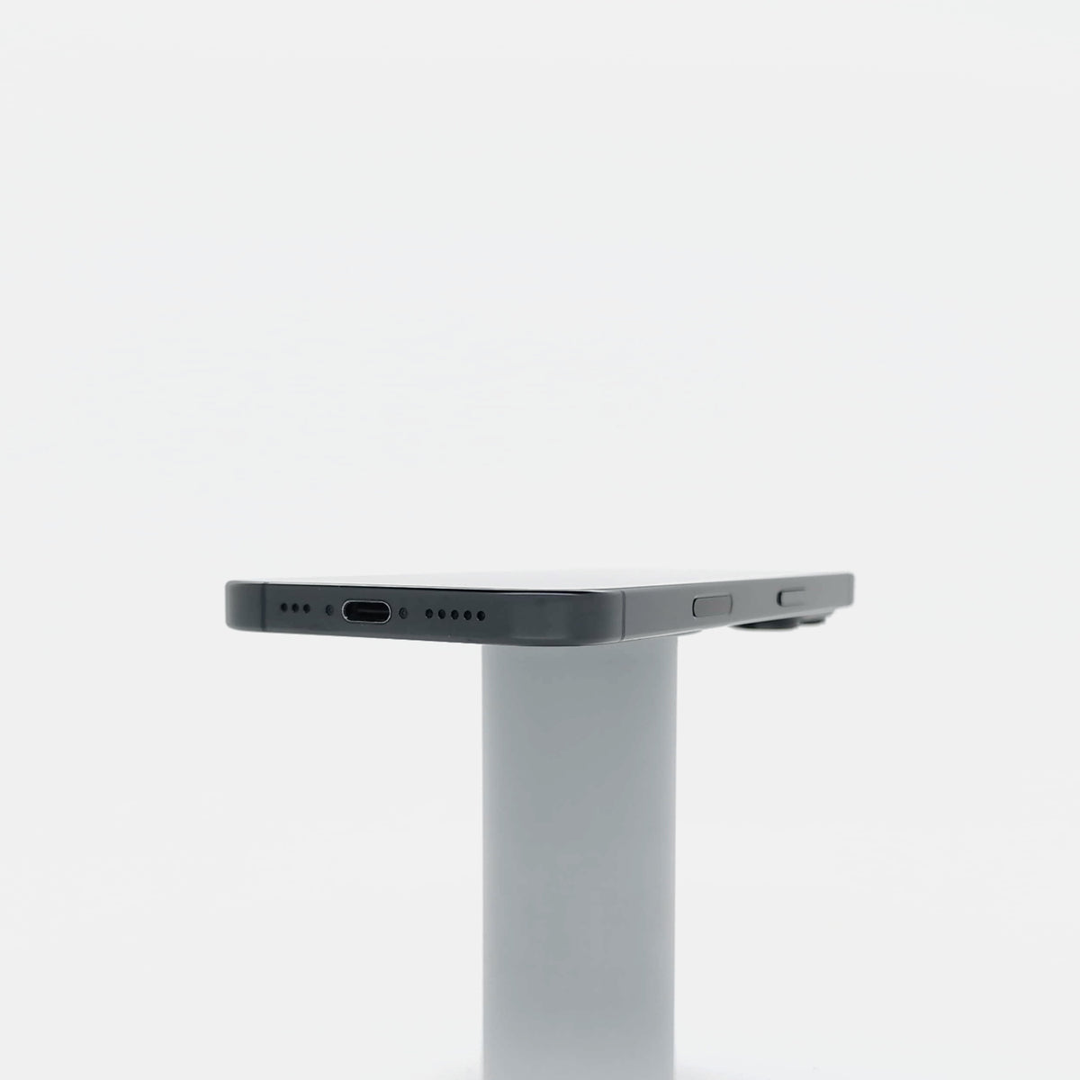 95新 Apple iPhone 16 Pro 128G 黑色鈦金屬 中國大陸版