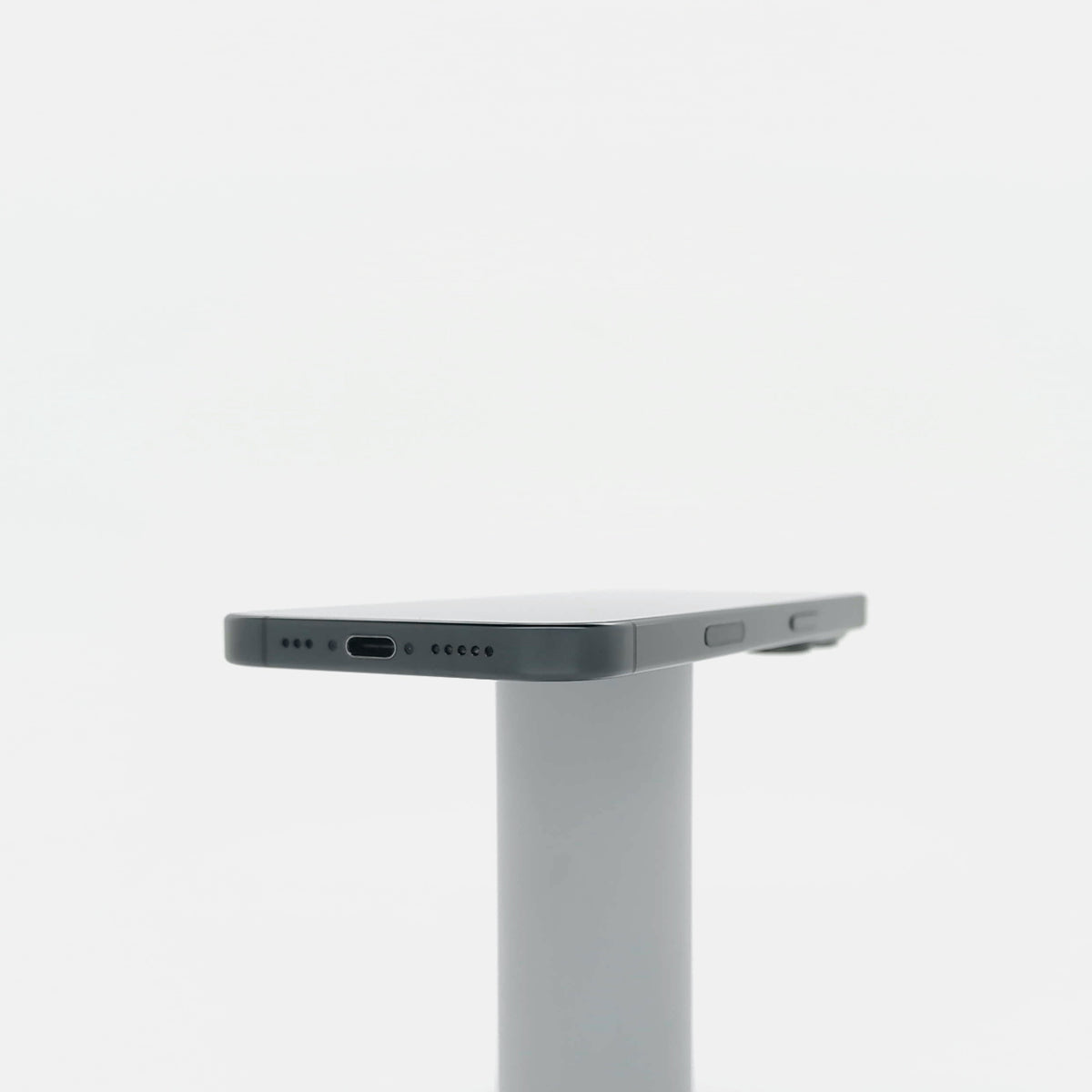 95新 Apple iPhone 16 Pro 128G 黑色鈦金屬 中國大陸版