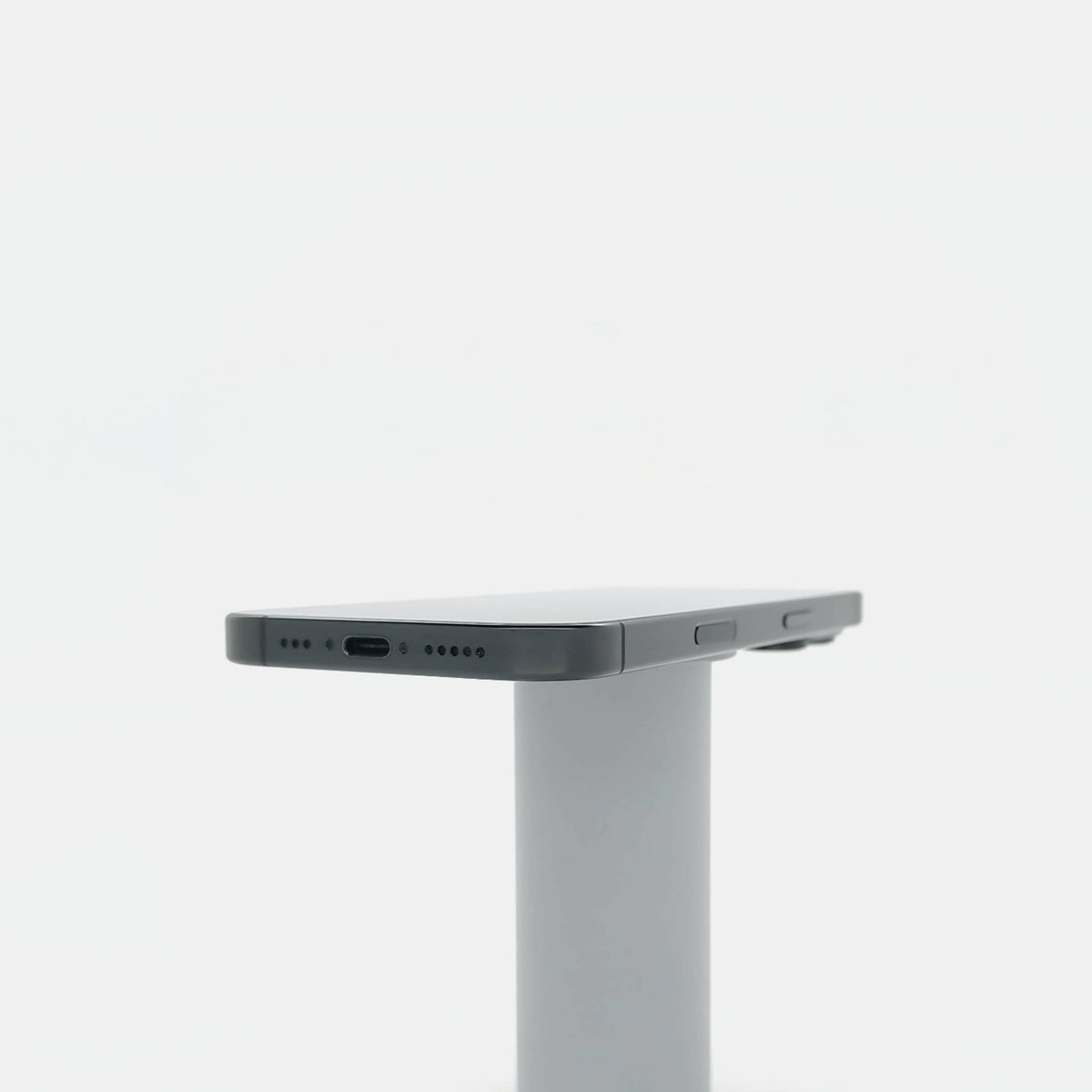 95新 Apple iPhone 16 Pro 128G 黑色鈦金屬 中國大陸版