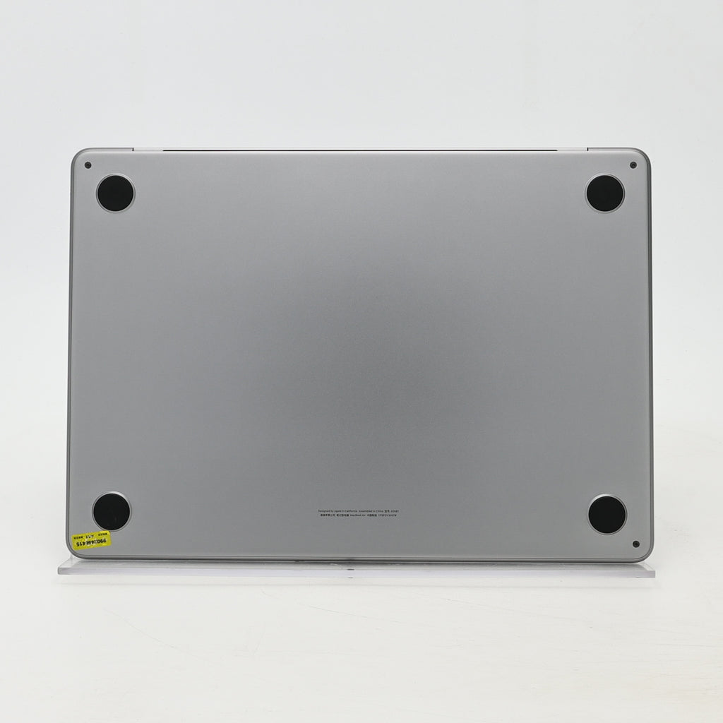 95新 Apple MacBook Air 22年 13寸 M2（8+8核） 8G RAM 256G SSD 深空灰色