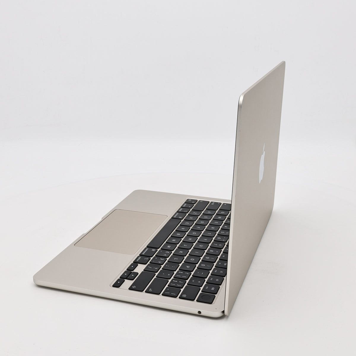 95新 Apple MacBook Air 24年 13寸 M3（8+10核） 8G RAM 512G SSD 星光色