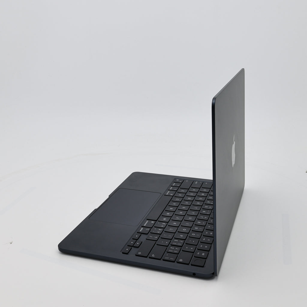 99新 Apple MacBook Air 22年 13寸 M2（8+8核） 8G RAM 256G SSD 午夜色