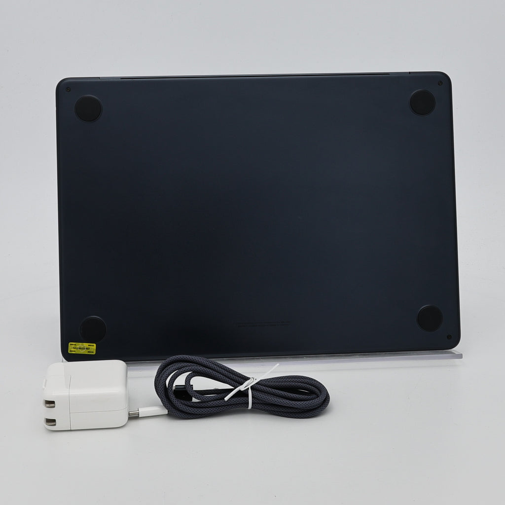 99新 Apple MacBook Air 22年 13寸 M2（8+8核） 8G RAM 256G SSD 午夜色
