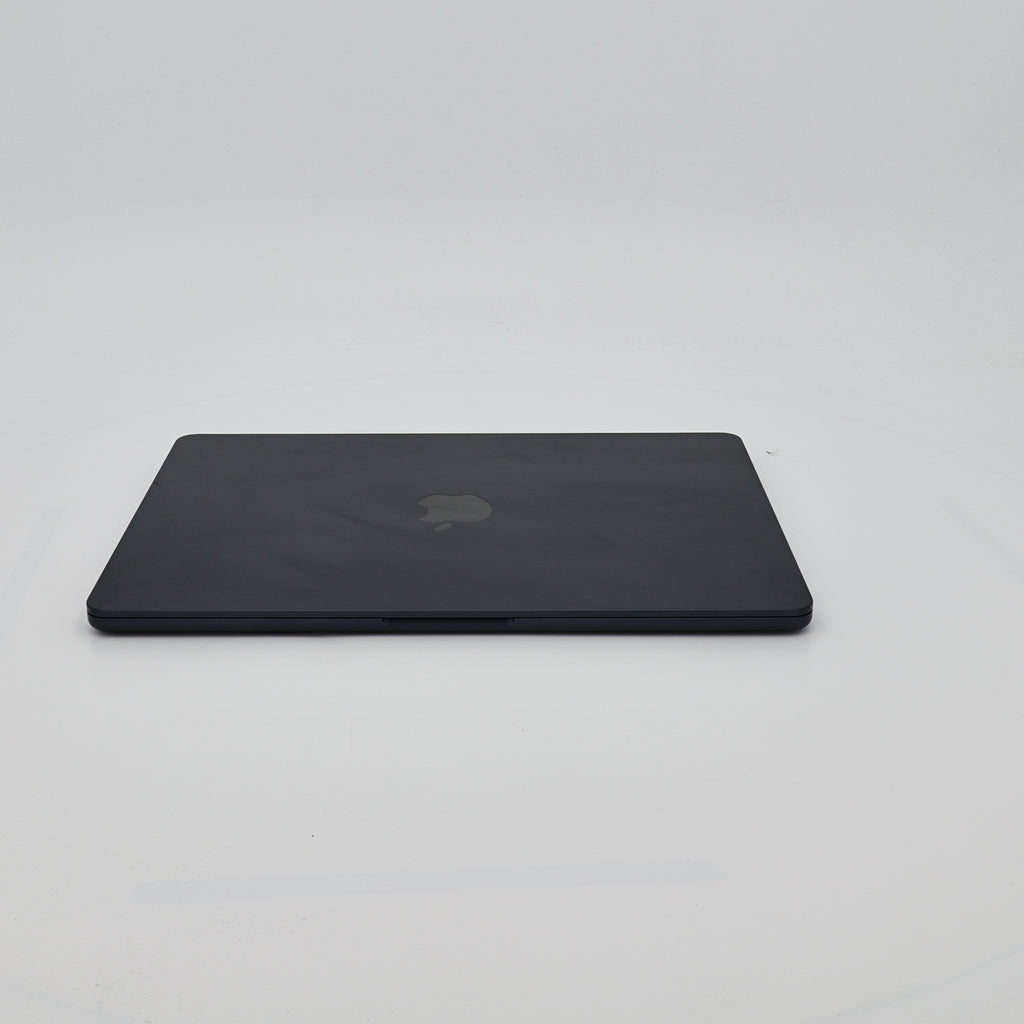 99新 Apple MacBook Air 22年 13寸 M2（8+8核） 8G RAM 256G SSD 午夜色