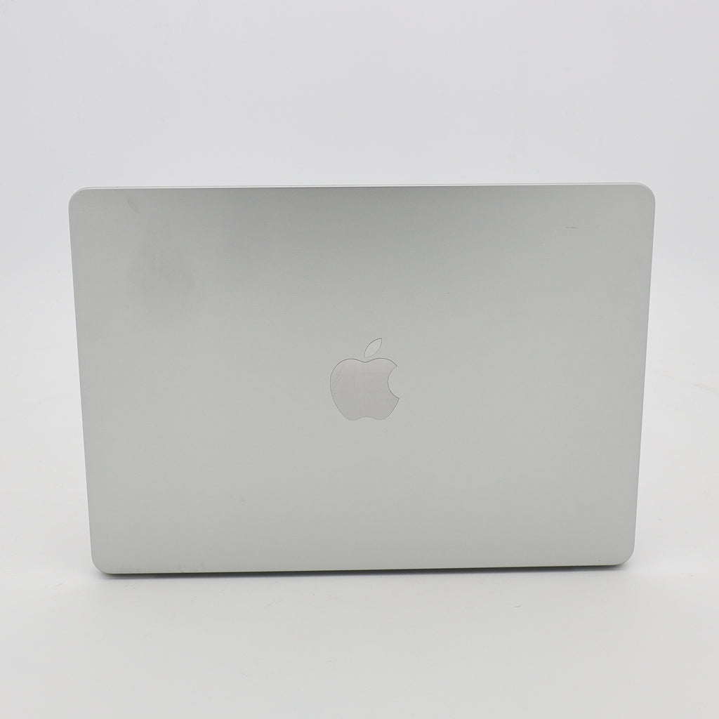 95新 Apple MacBook Air 22年 13寸 M2（8+10核） 8G RAM 512G SSD 銀色