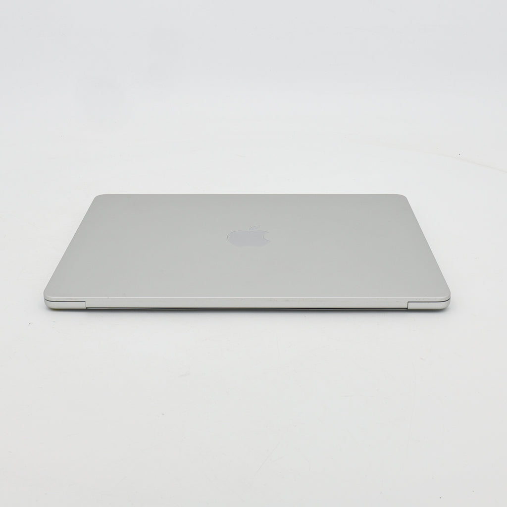 95新 Apple MacBook Air 22年 13寸 M2（8+10核） 8G RAM 512G SSD 銀色