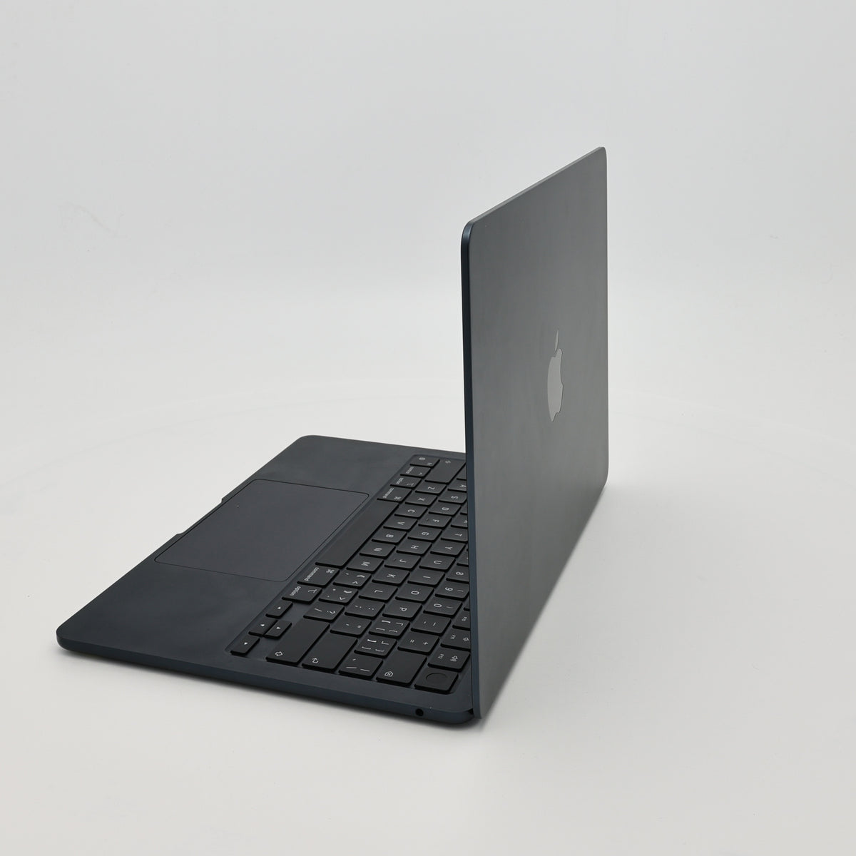 95新 Apple MacBook Air 24年 13寸 M3（8+8核） 8G RAM 256G SSD 午夜色