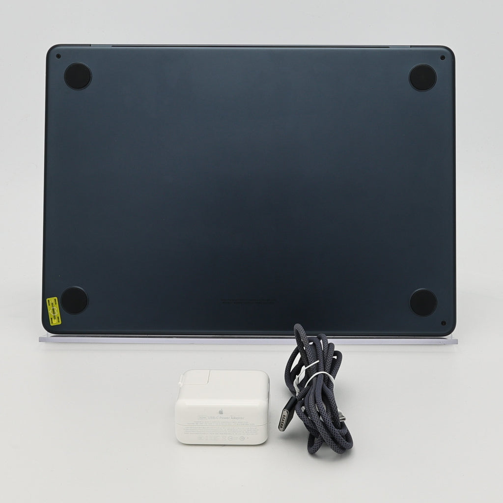 95新 Apple MacBook Air 24年 13寸 M3（8+8核） 8G RAM 256G SSD 午夜色