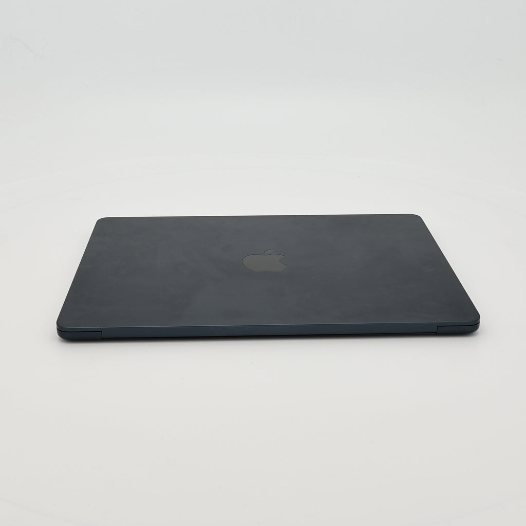 95新 Apple MacBook Air 24年 13寸 M3（8+8核） 8G RAM 256G SSD 午夜色