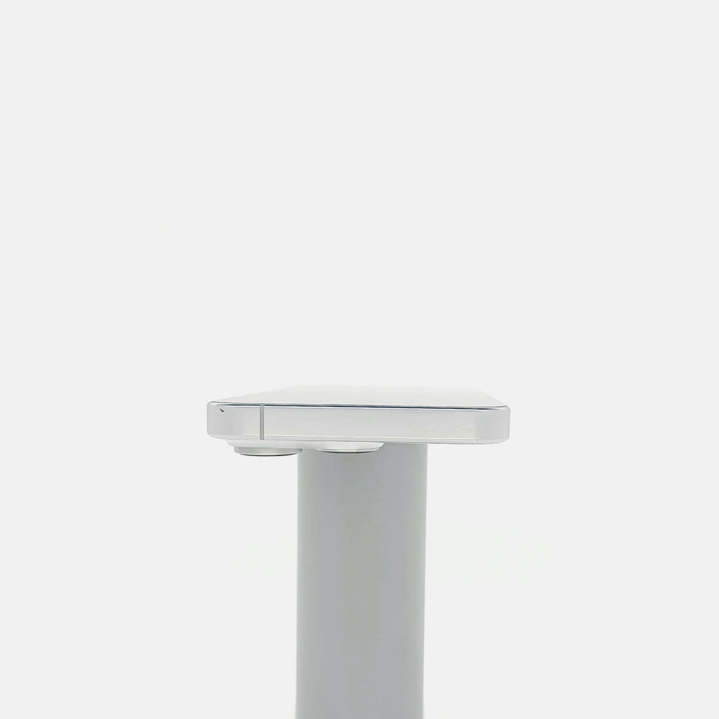95新 Apple iPhone 16 Pro 128G 白色鈦金屬 中國大陸版