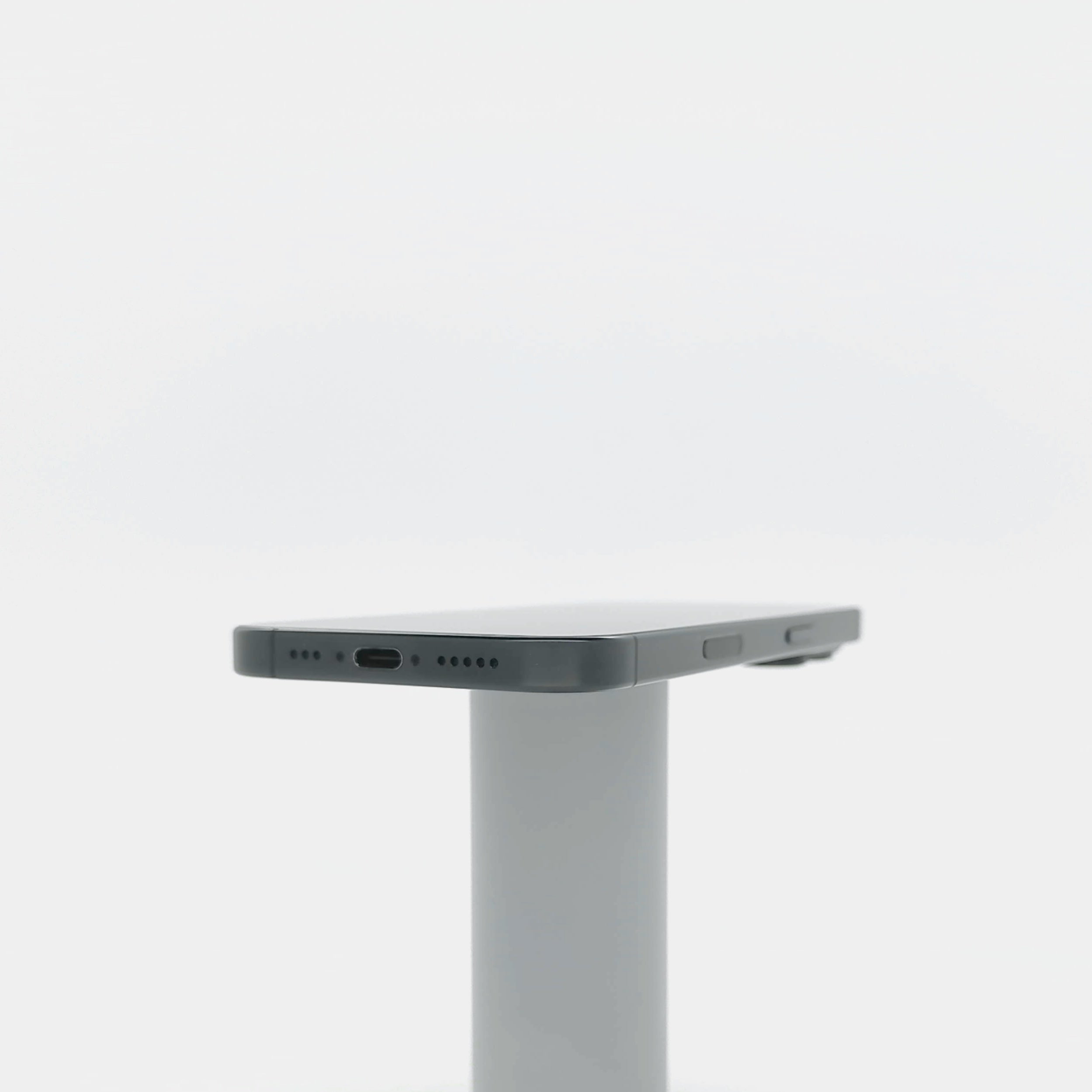 95新 Apple iPhone 16 Pro 128G 黑色鈦金屬 中國大陸版
